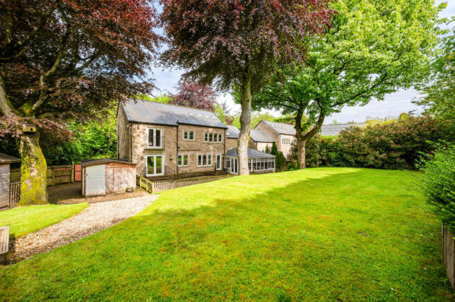 5 bed property, in Hawkshead Fold, £900,000