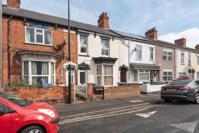 3 bed property, in Brereton Avenue, £91,000