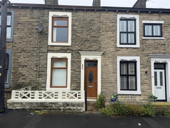2 bed property, in 22 New LaneOswaldtwistleLancashire, £115,000