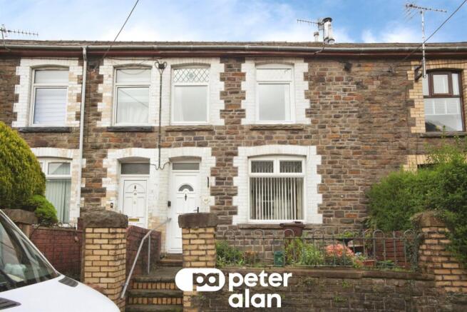 3 bed property, in North Road, £110,000