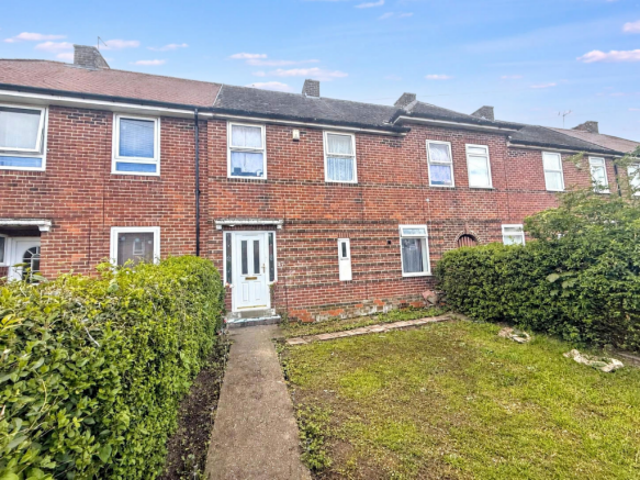3 bed property, in Arden Crescent, £110,000