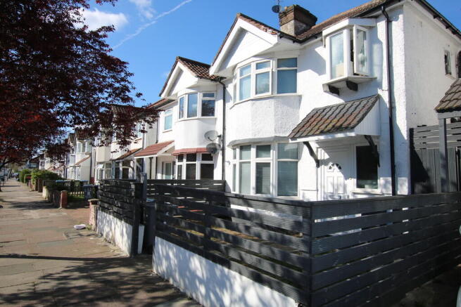 3 bed property, in Burnley Road, £850,000