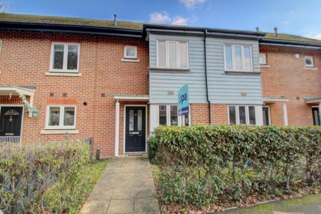 3 bed property, in Reeds Meadow, £490,000