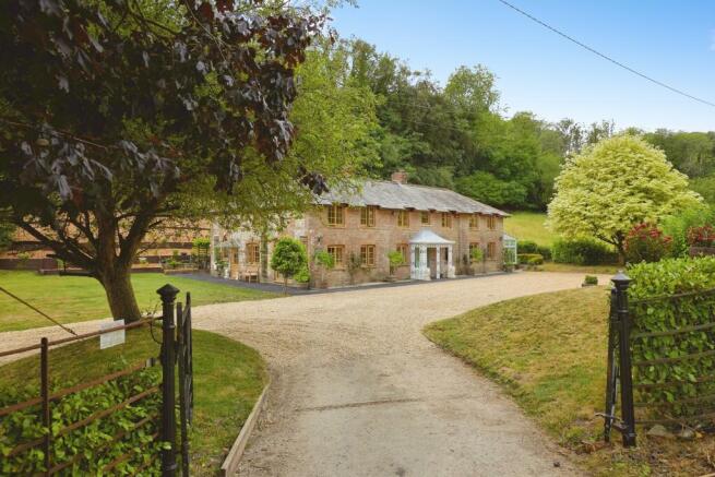 5 bed property, in Turnworth, £1,695,000