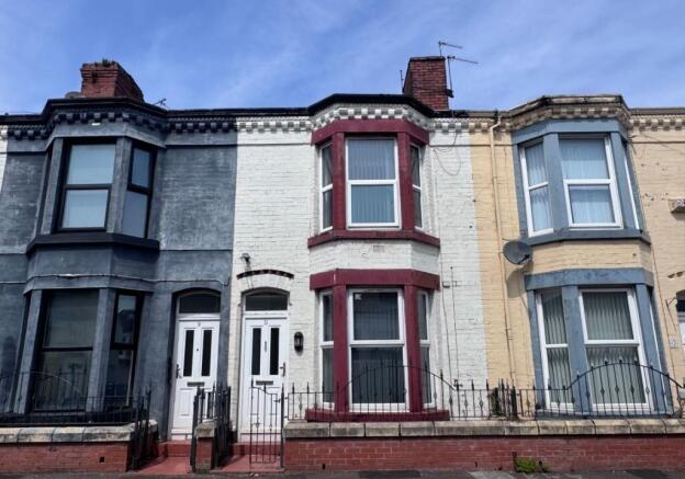 4 bed property, in 11 Dial Street, £145,000