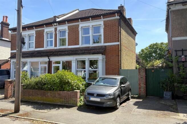 3 bed property, in Sidney Road, £685,000