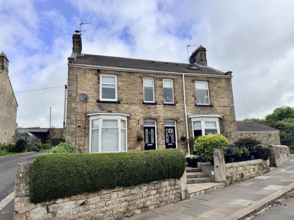 2 bed property, in Bede Road, £215,000