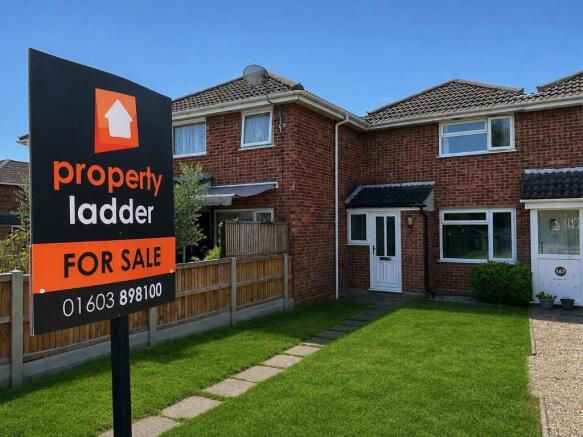 2 bed property, in White Woman Lane, £200,000