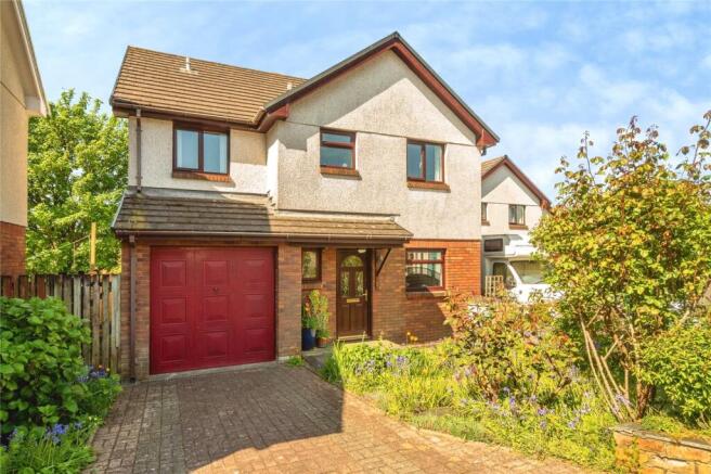 4 bed property, in Pendour Park, £350,000