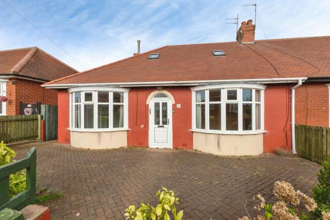 2 bed property, in Gifford Square, £169,000