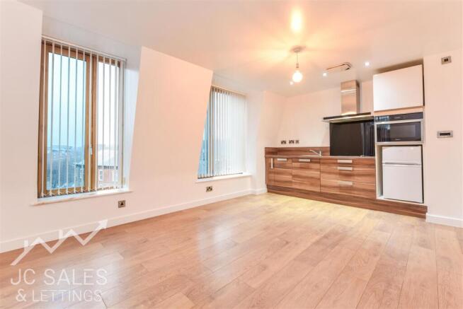 2 bed property, in Blonk Street, £110,000