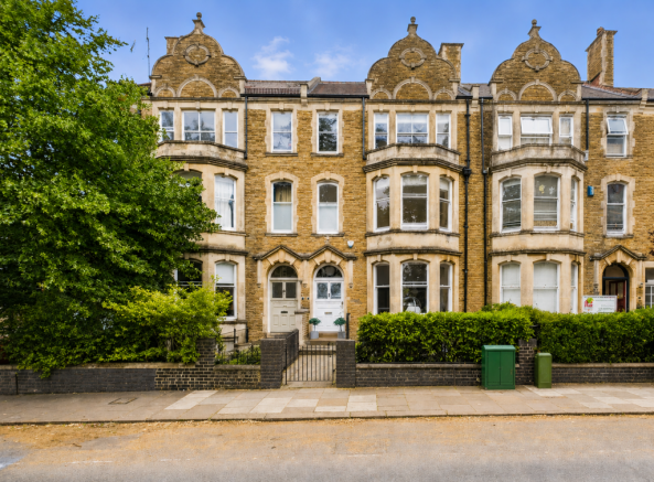 7 bed property, in St. Georges Avenue, £750,000