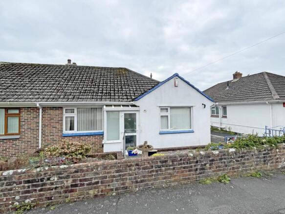 2 bed property, in Shirburn Road, £259,000