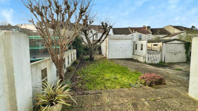 3 bed property, in Guinea Lane, £350,000