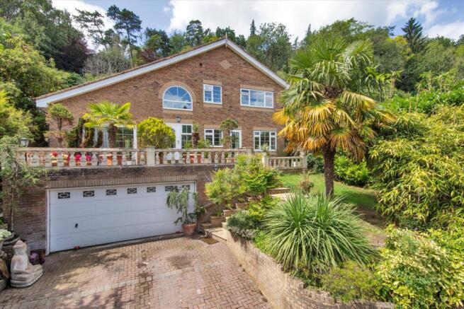5 bed property, in Stafford Road, £1,240,000