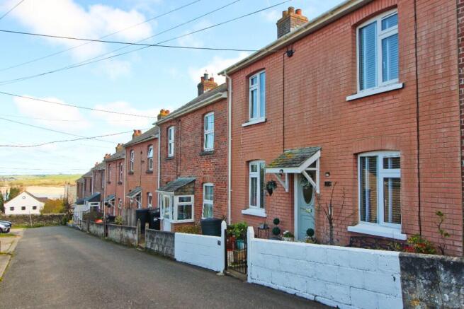 3 bed property, in Caswarth Terrace, £425,000