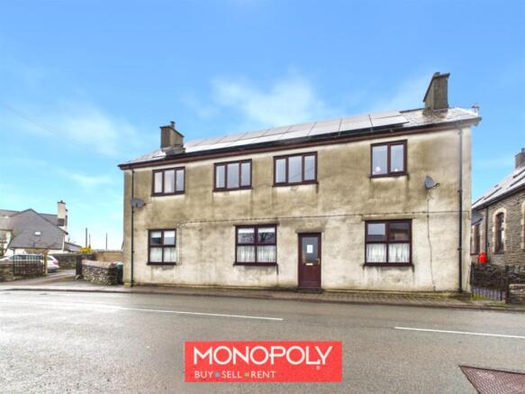 5 bed property, in Corwen LL21, £299,950