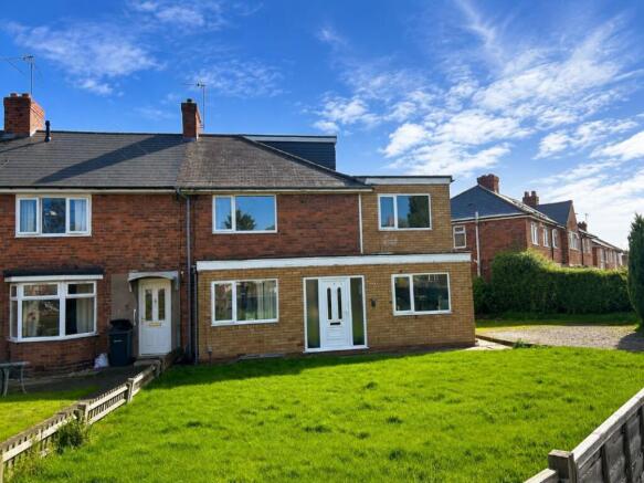 7 bed property, in 19 Ismere Road, £240,000