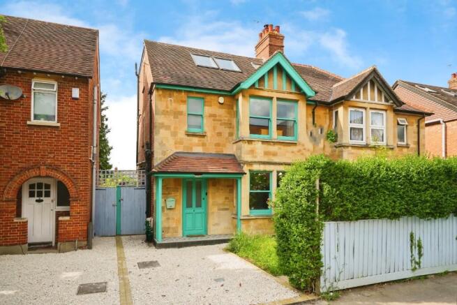 4 bed property, in Glanville Road, £800,000