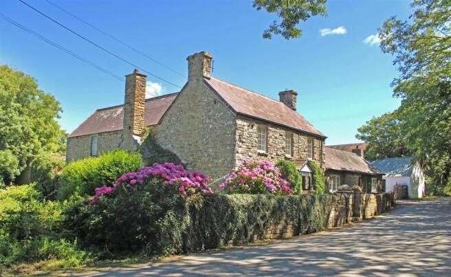 6 bed property, in Nolton Haven, £1,750,000