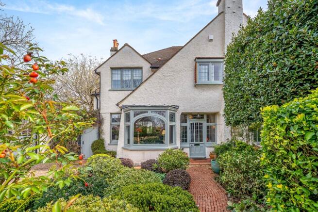 5 bed property, in Dulwich Village, £2,750,000