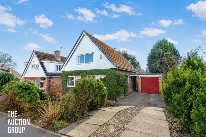 3 bed property, in Harridge Avenue, £225,000