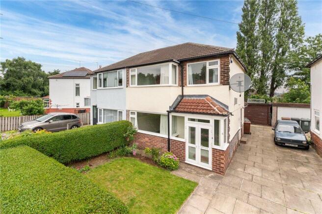 3 bed property, in Southleigh Drive, £229,950