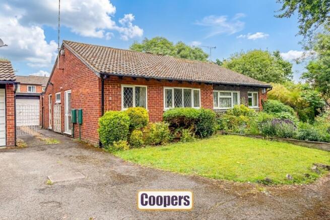 2 bed property, in Burnside, £215,000
