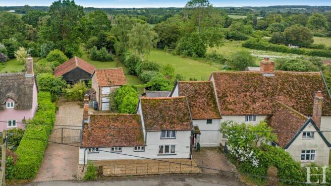 2 bed property, in Creeting St, £500,000