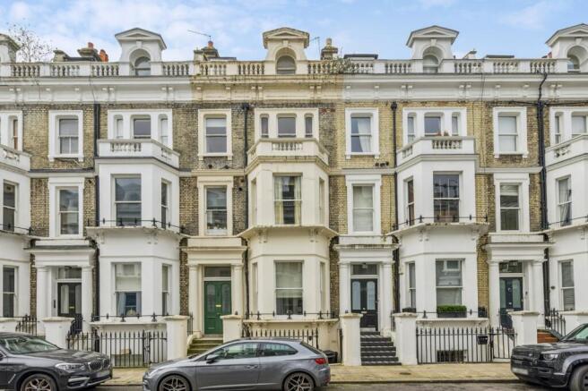 8 bed property, in Westgate Terrace, £3,000,000
