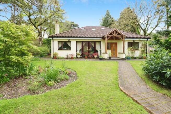 4 bed property, in Birks Drive, £440,000