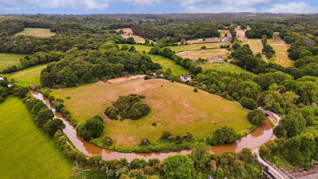 5 bed property, in Rawn Hill Cottage, £1,250,000