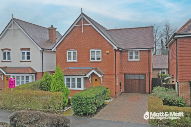 4 bed property, in Wheeler Avenue, £735,000