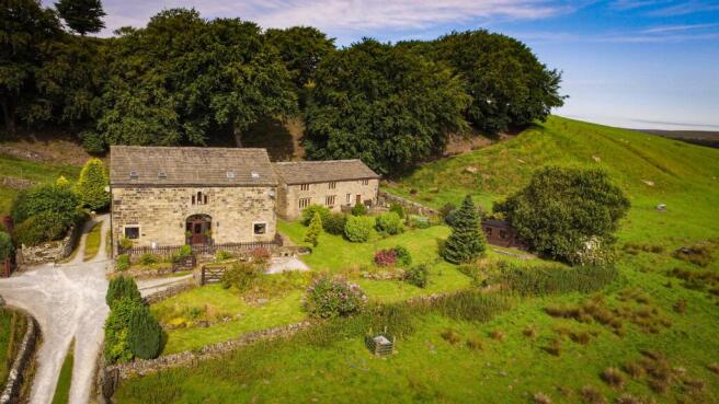 7 bed property, in Cottage & Barn, £1,200,000
