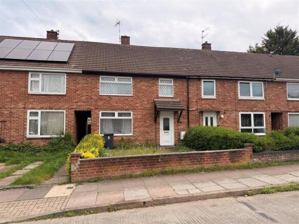 3 bed property, in Allenwood Road, £240,000