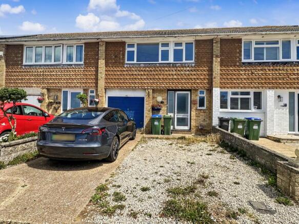 3 bed property, in St Peters Avenue, £300,000
