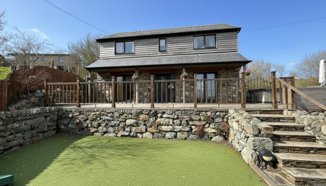3 bed property, in Llanbedr, £330,995