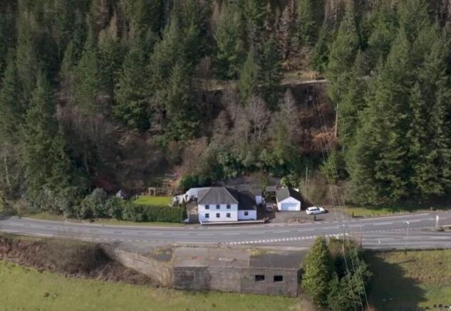 4 bed property, in Dinas Mawddwy, £499,995