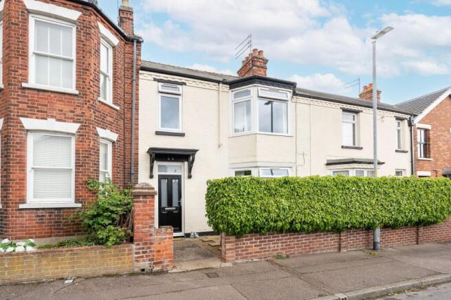 3 bed property, in Sussex Road, £220,000