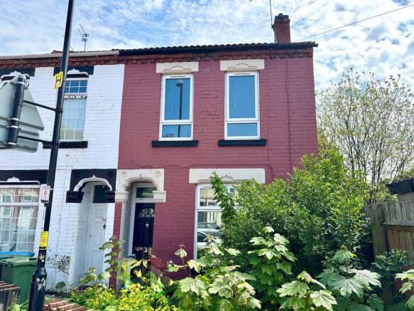 3 bed property, in Eld Road, £80,000