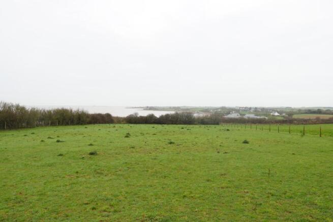 Land, in Land & Foreshore, £22,500