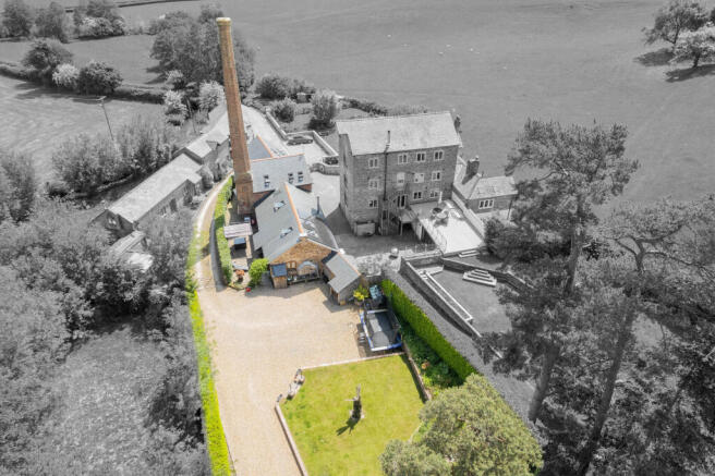 4 bed property, in Coed-Y-Go, £600,000