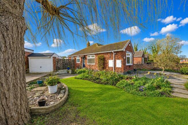 3 bed property, in College Road, £280,000