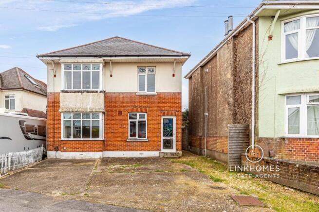 2 bed property, in Howeth Road, £185,000