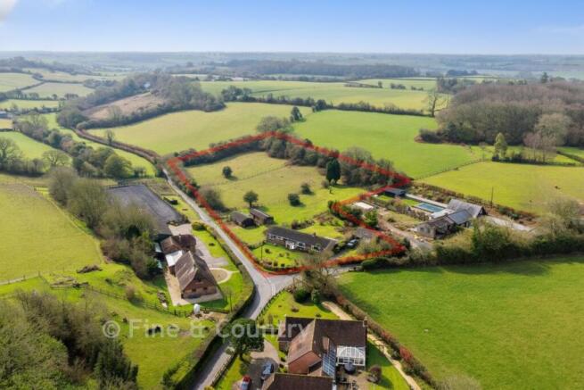 3 bed property, in Boyke Lane, £700,000
