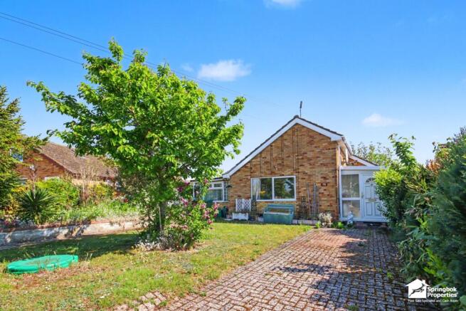 3 bed property, in Westfields Narborough, £190,000