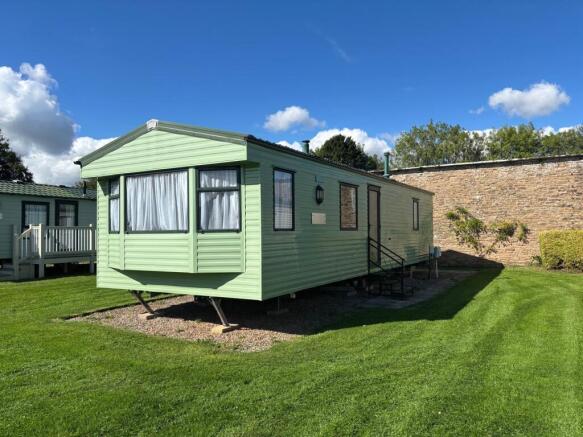2 bed property, in Willerby Richmond Fairview Holiday Park, £15,000