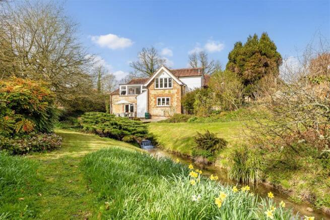 4 bed property, in Bex Lane, £895,000