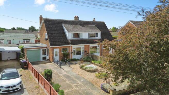3 bed property, in St. Denys Avenue, £180,000