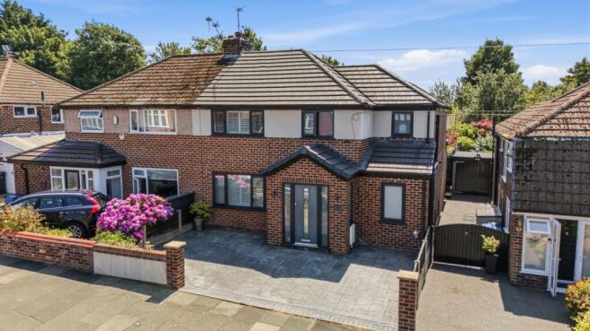 4 bed property, in Bowerfold Lane, £725,000